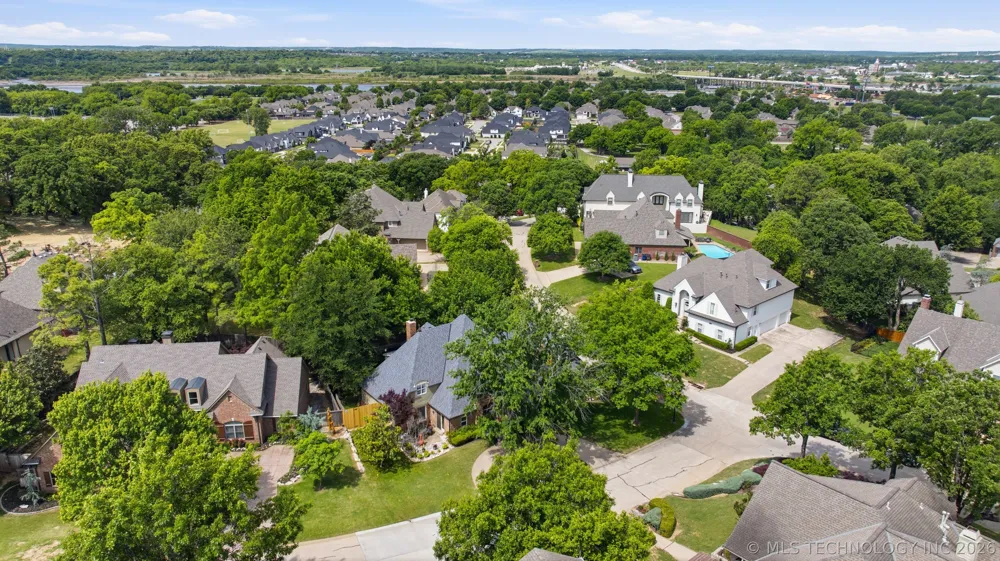 10202 S Knoxville Avenue Tulsa, OK 74137
