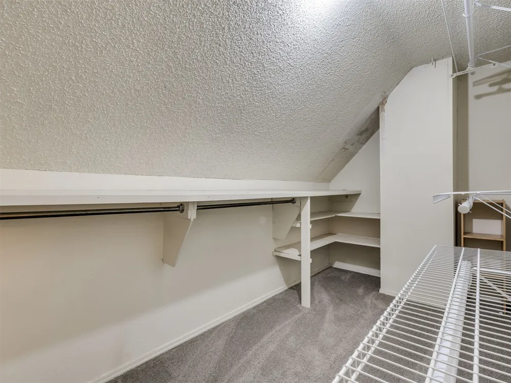 2411 W Kent Street Broken Arrow, OK 74012