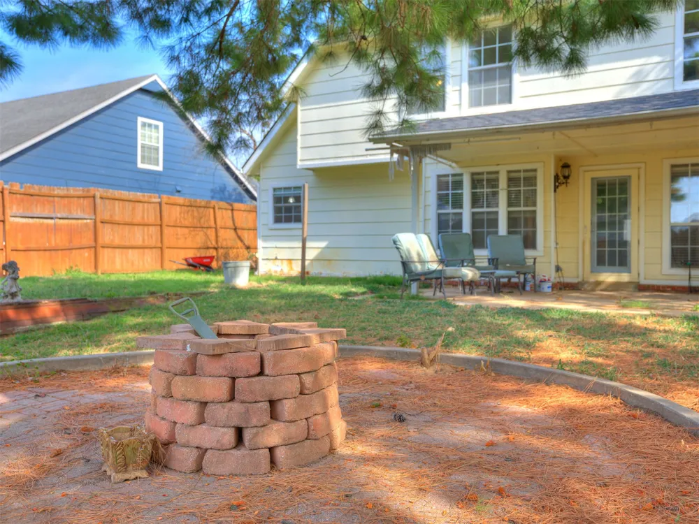 2411 W Kent Street Broken Arrow, OK 74012
