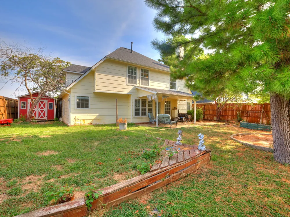 2411 W Kent Street Broken Arrow, OK 74012