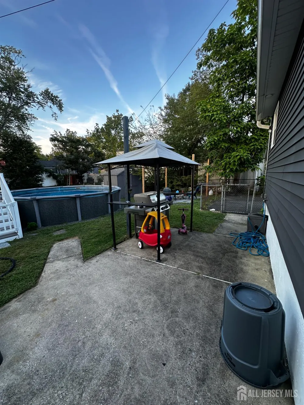 5 Nicholas Drive Old Bridge, NJ 08857