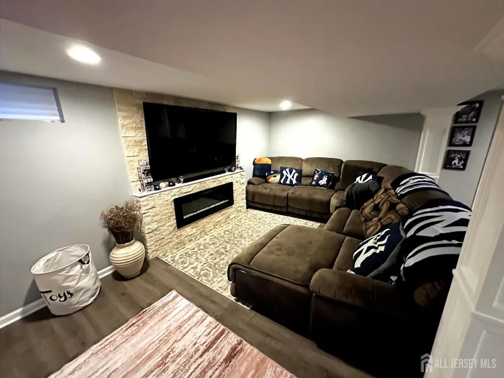 5 Nicholas Drive Old Bridge, NJ 08857