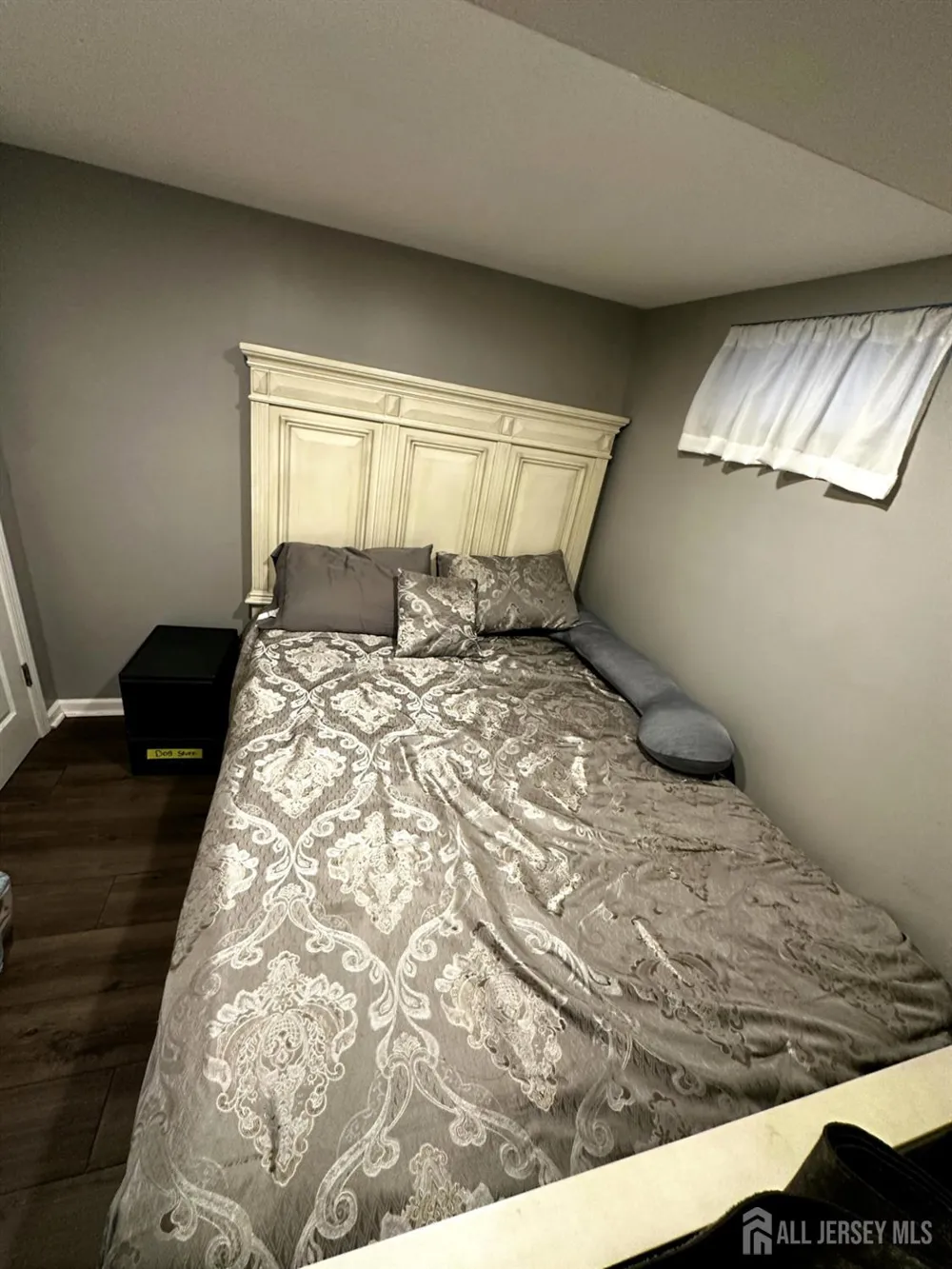 5 Nicholas Drive Old Bridge, NJ 08857