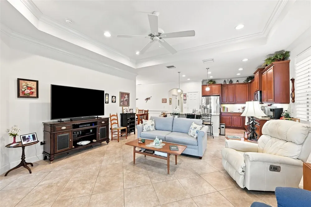 629 CHIPPER DRIVE Sun City Center, FL 33573
