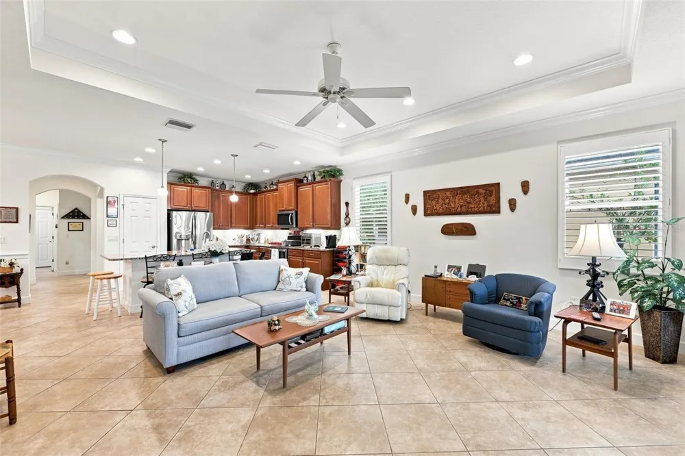 629 CHIPPER DRIVE Sun City Center, FL 33573