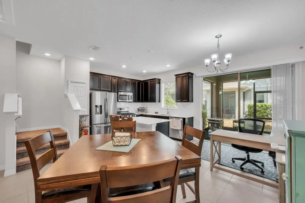 5730 SKYTOP LANE Lithia, FL 33547