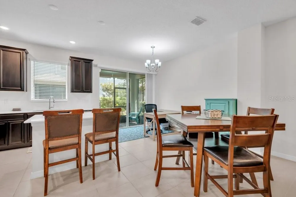 5730 SKYTOP LANE Lithia, FL 33547