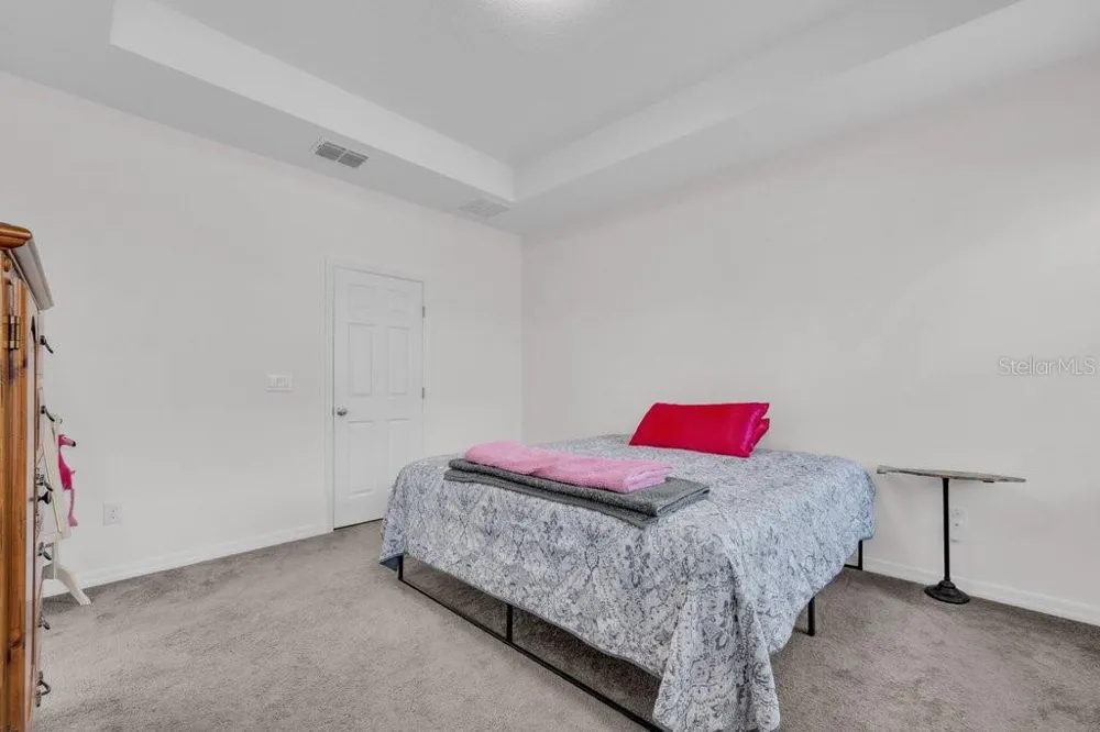 5730 SKYTOP LANE Lithia, FL 33547