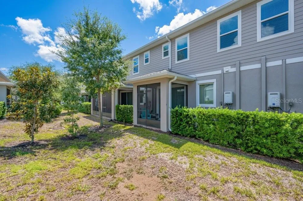 5730 SKYTOP LANE Lithia, FL 33547