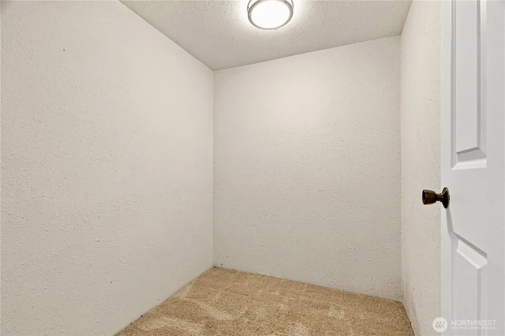 13945 SE 60th Street Bellevue, WA 98006