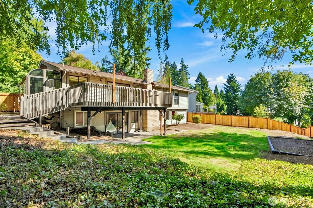 13945 SE 60th Street Bellevue, WA 98006