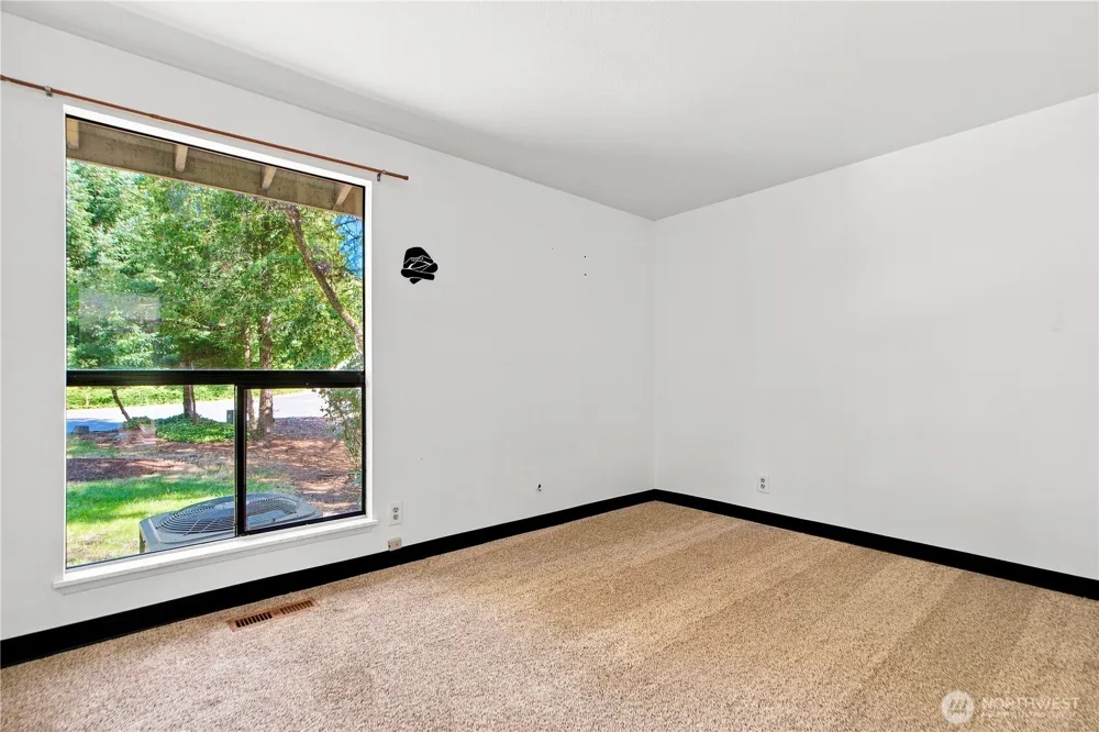 13945 SE 60th Street Bellevue, WA 98006