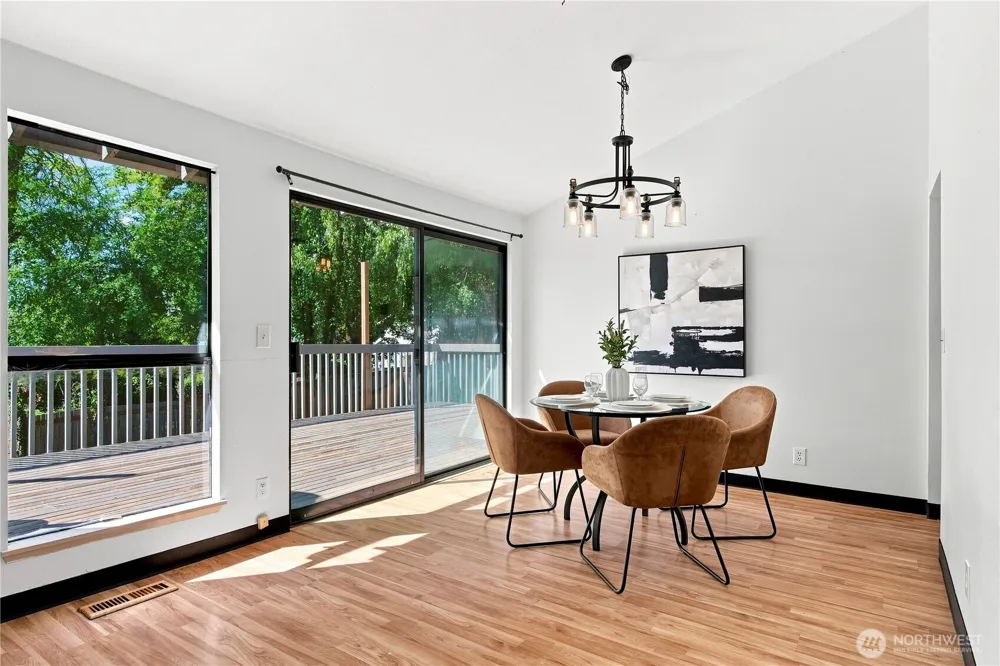 13945 SE 60th Street Bellevue, WA 98006