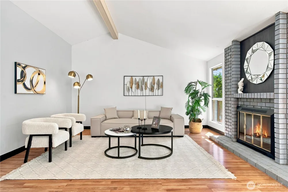 13945 SE 60th Street Bellevue, WA 98006