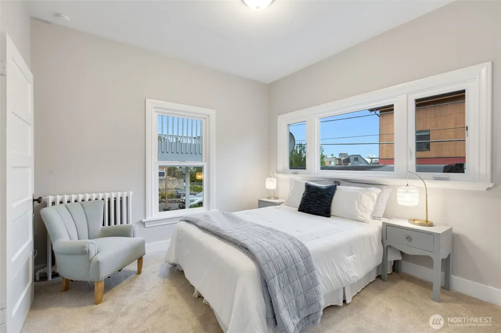 313 NE 76th Street Seattle, WA 98115