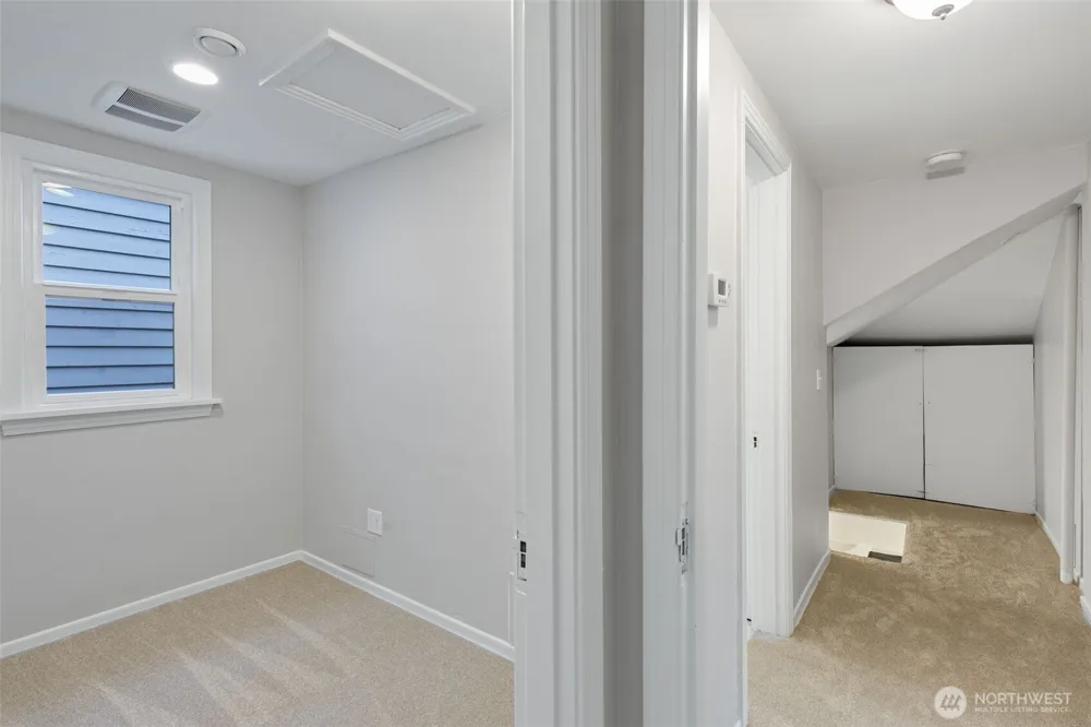 313 NE 76th Street Seattle, WA 98115