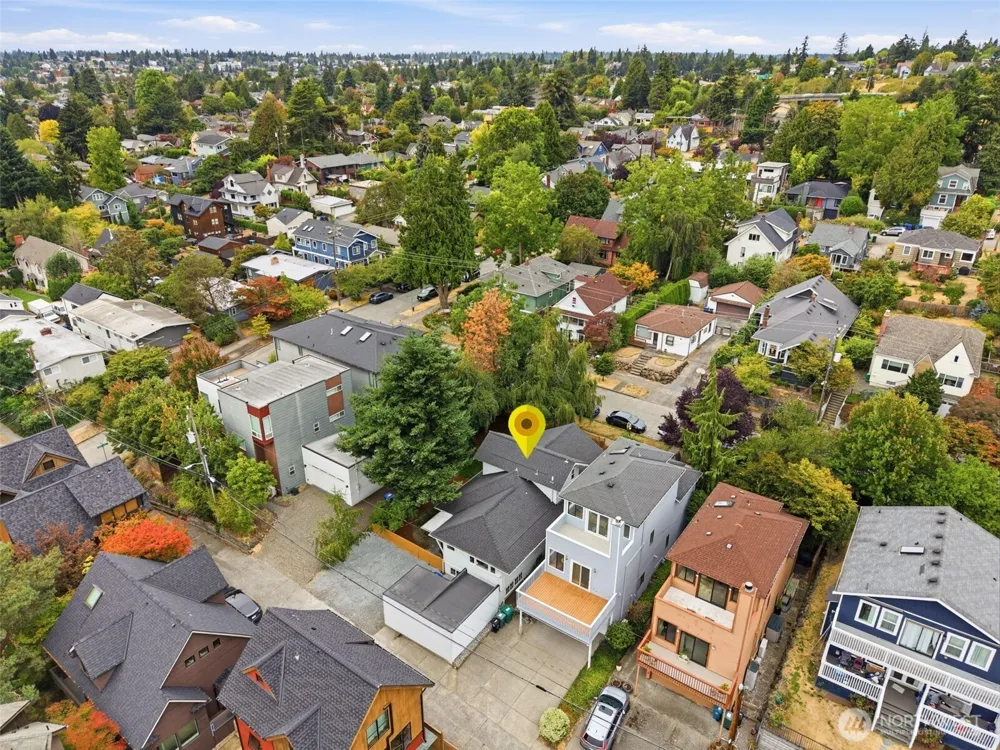 313 NE 76th Street Seattle, WA 98115