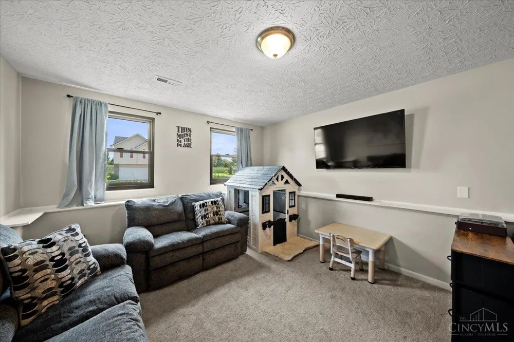 4261 Tranquility Court Batavia, OH 45103