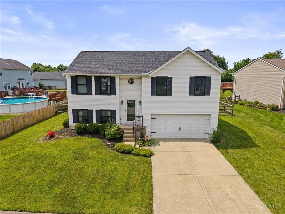 4261 Tranquility Court Batavia, OH 45103
