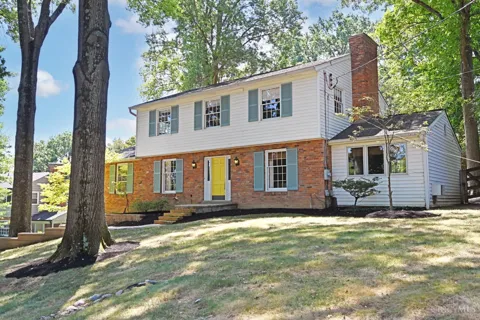 359 Woodknoll Terrace
