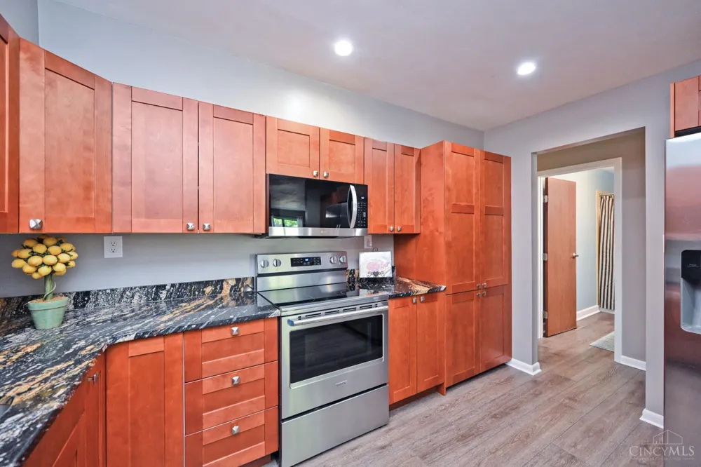 10205 Hightower Court Montgomery, OH 45249