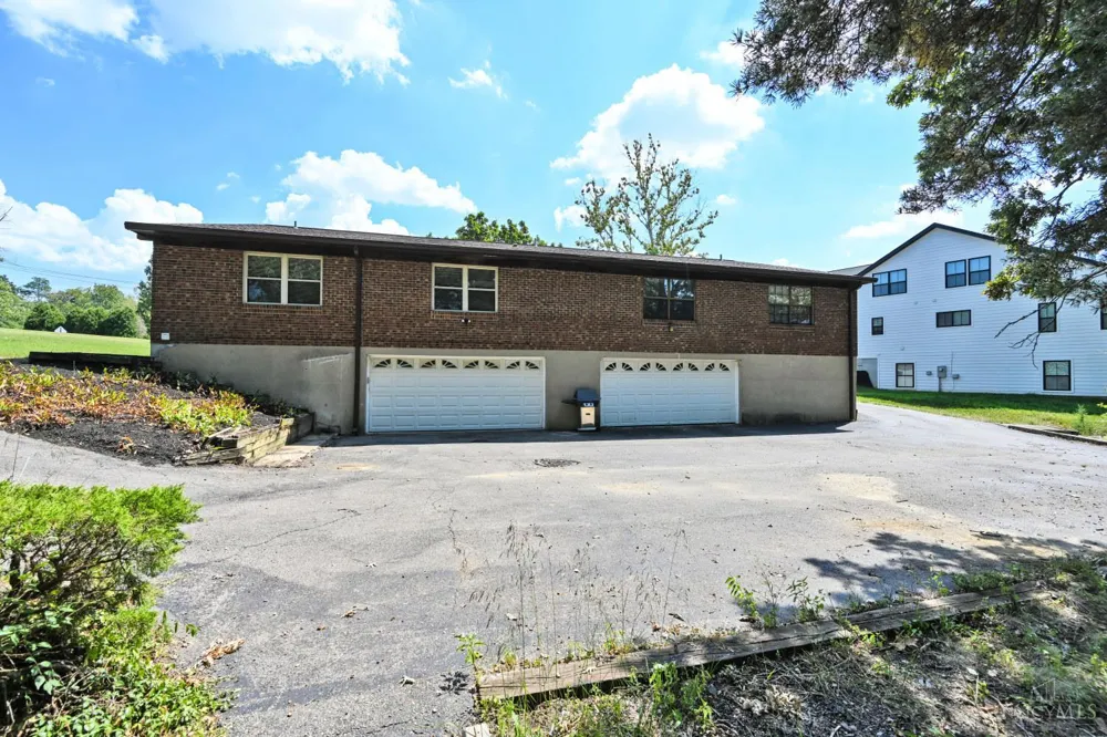 10205 Hightower Court Montgomery, OH 45249