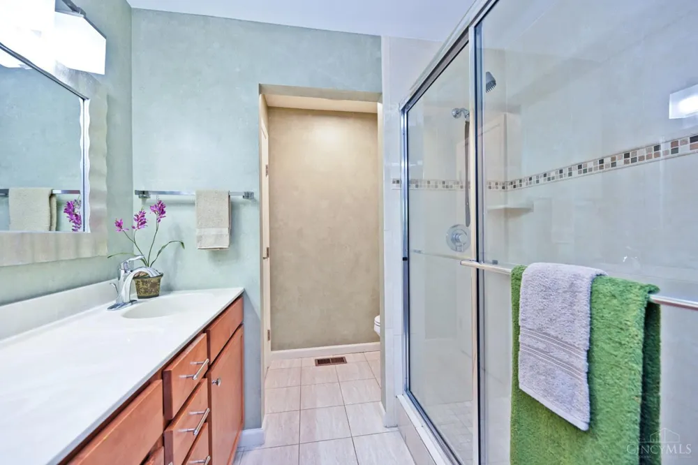 10205 Hightower Court Montgomery, OH 45249