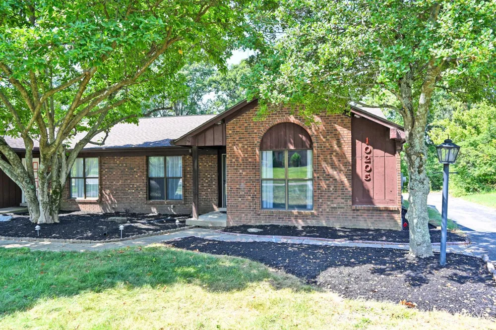 10205 Hightower Court Montgomery, OH 45249