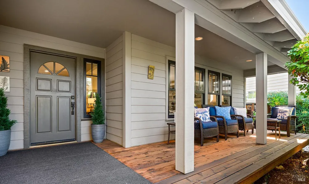 412 Fairway Court Healdsburg, CA 95448