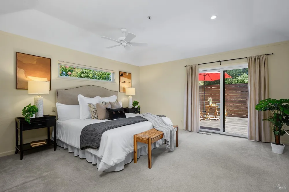 412 Fairway Court Healdsburg, CA 95448