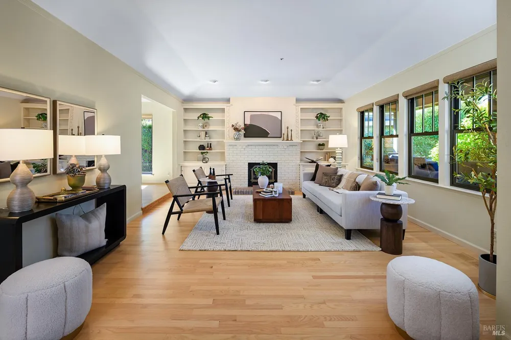 412 Fairway Court Healdsburg, CA 95448