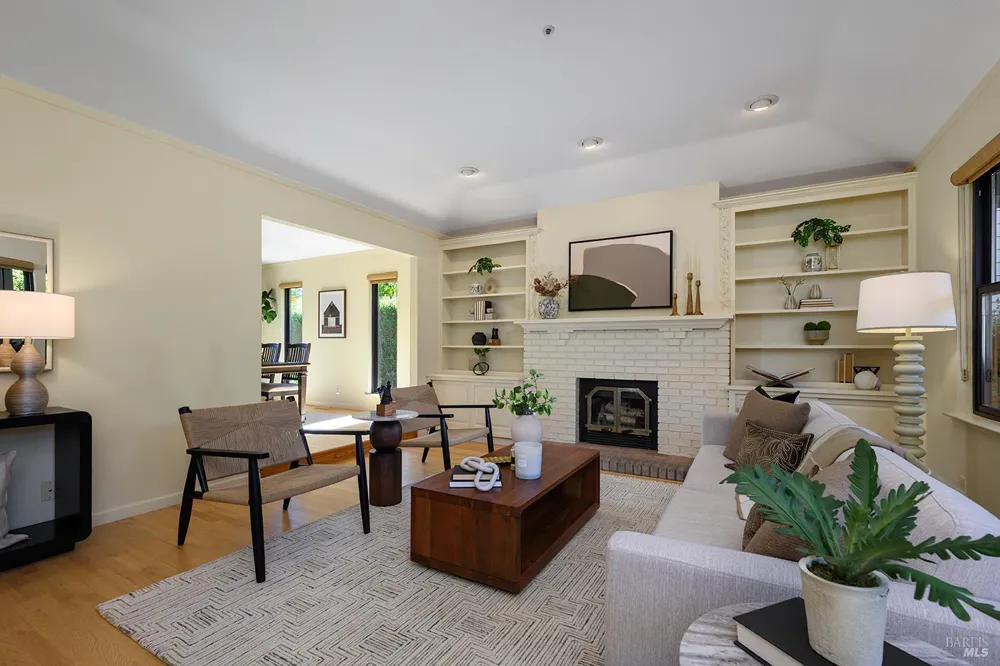 412 Fairway Court Healdsburg, CA 95448