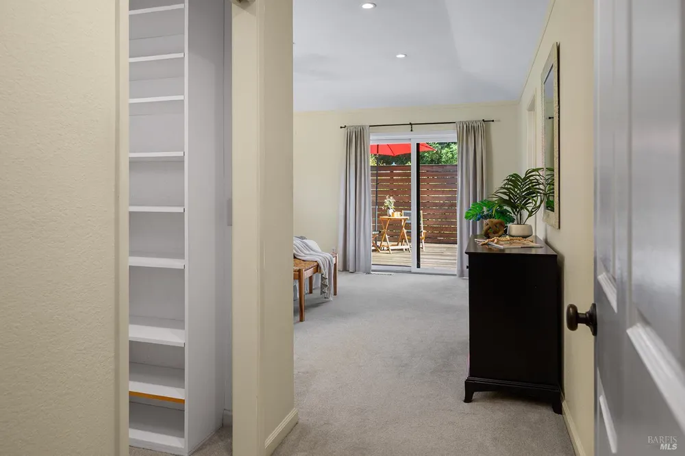 412 Fairway Court Healdsburg, CA 95448
