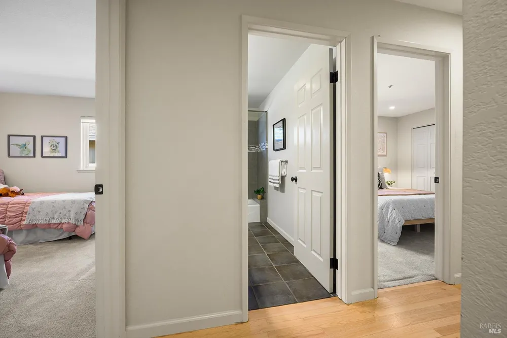 412 Fairway Court Healdsburg, CA 95448