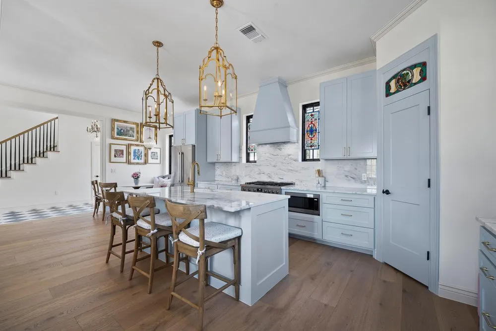 1804 S 6th Street Austin, TX 78704