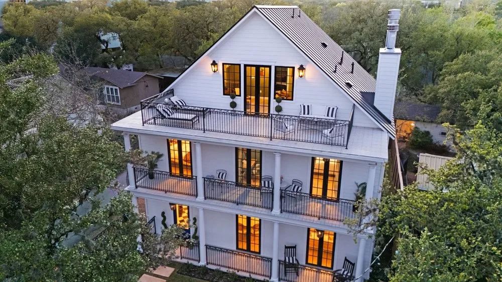1804 S 6th Street Austin, TX 78704