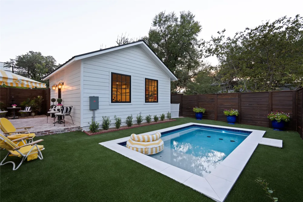 1804 S 6th Street Austin, TX 78704