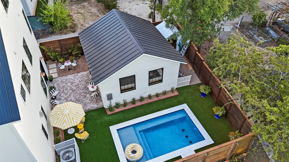 1804 S 6th Street Austin, TX 78704