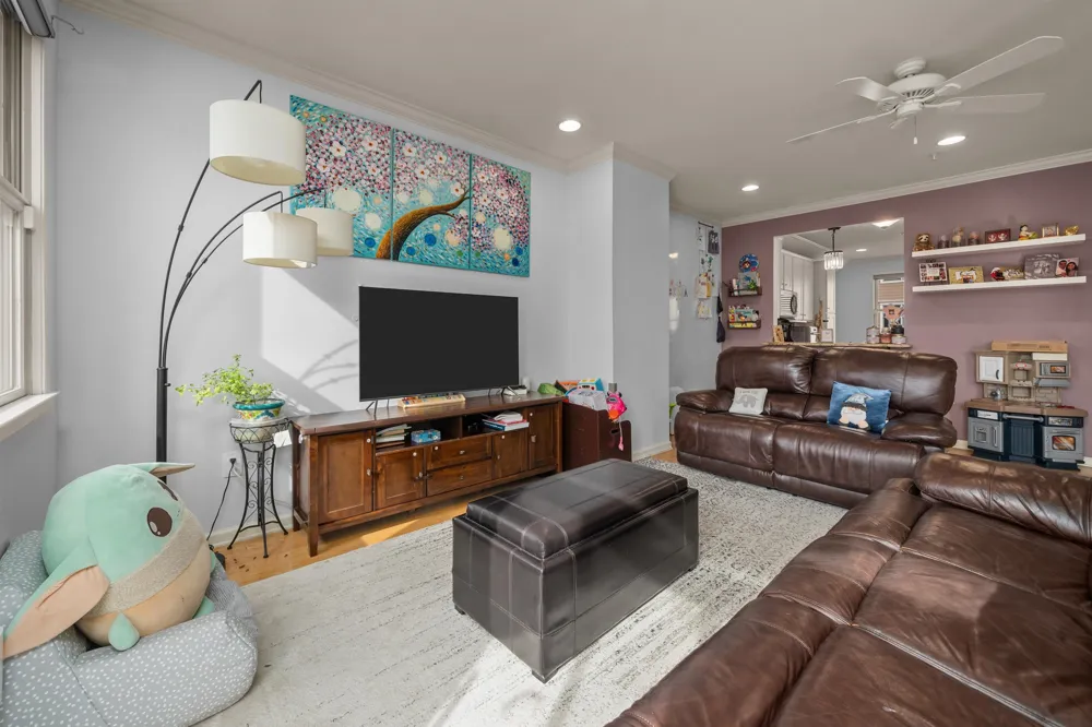 397 KINGSTON CT West New York, NJ 07093
