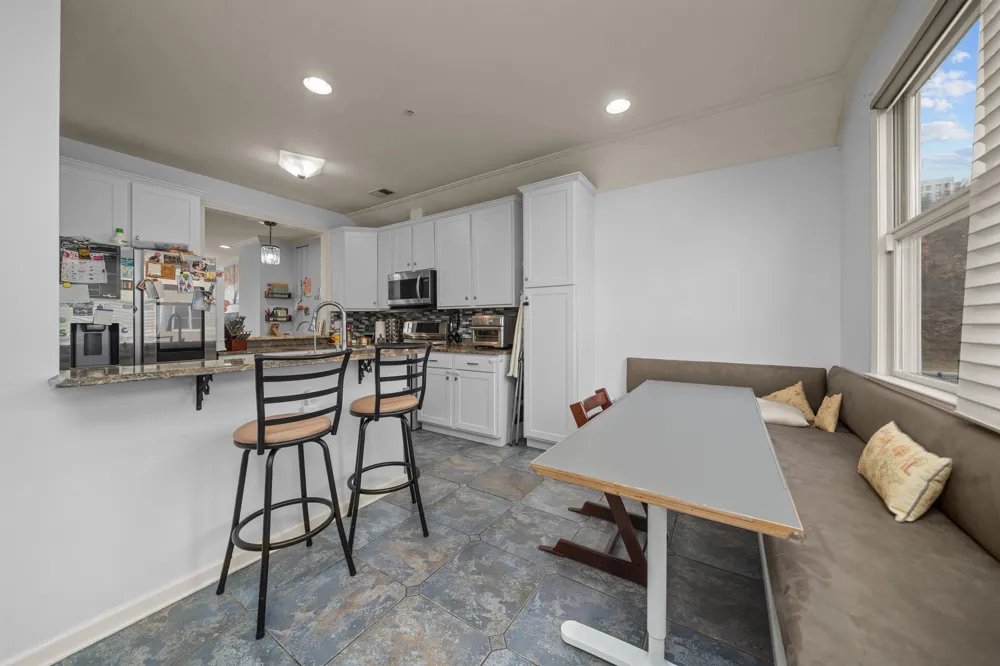 397 KINGSTON CT West New York, NJ 07093