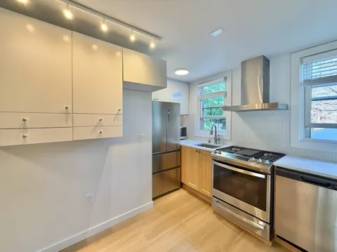 432 2ND ST