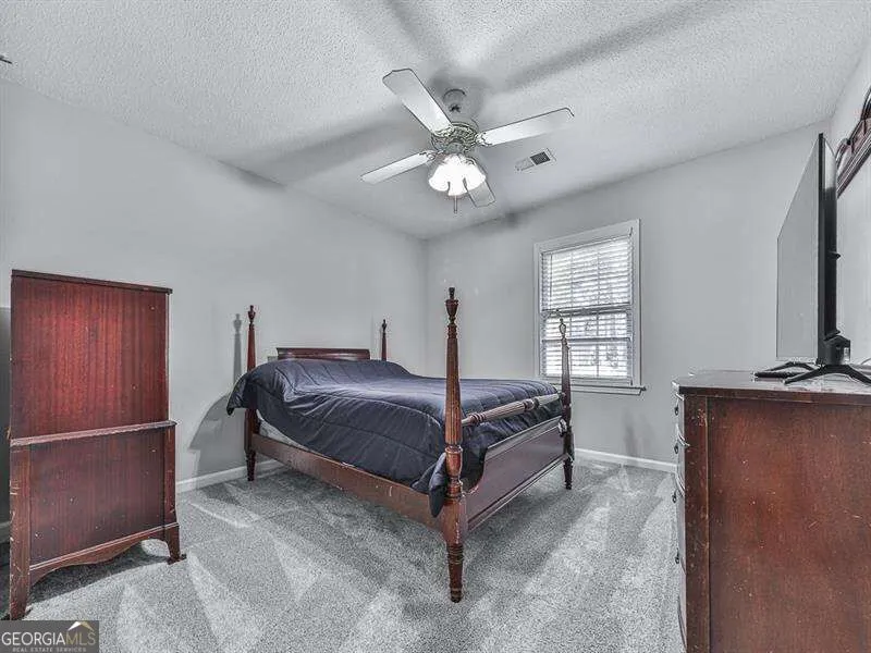 650 Radford CIR Woodstock, GA 30188