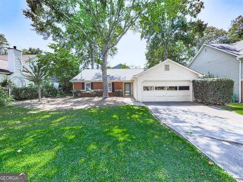 650 Radford CIR Woodstock, GA 30188