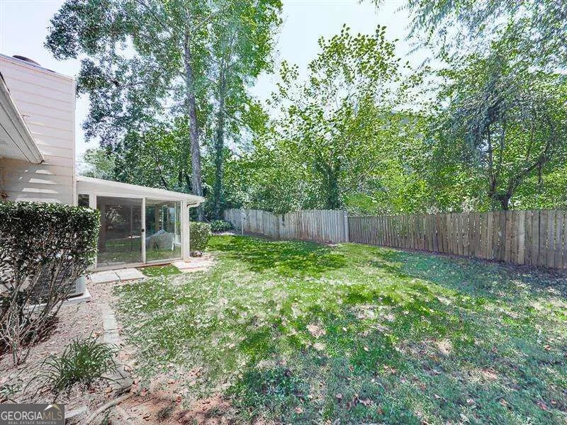 650 Radford CIR Woodstock, GA 30188