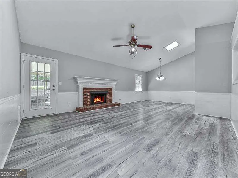 650 Radford CIR Woodstock, GA 30188