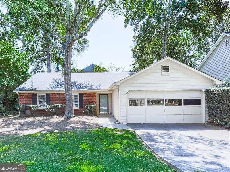 650 Radford CIR Woodstock, GA 30188
