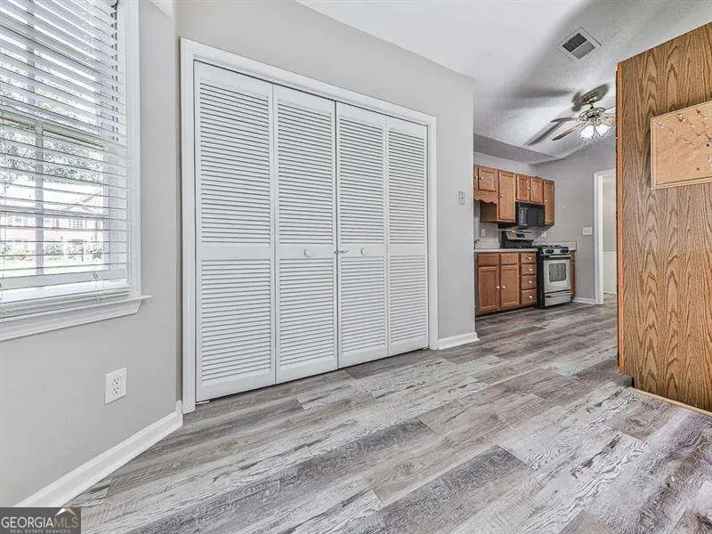 650 Radford CIR Woodstock, GA 30188