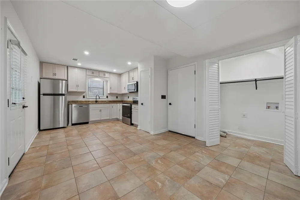 627 Ridge Avenue Stone Mountain, GA 30083
