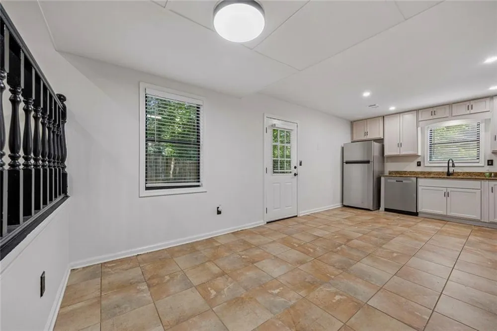 627 Ridge Avenue Stone Mountain, GA 30083