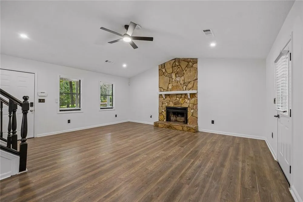 627 Ridge Avenue Stone Mountain, GA 30083